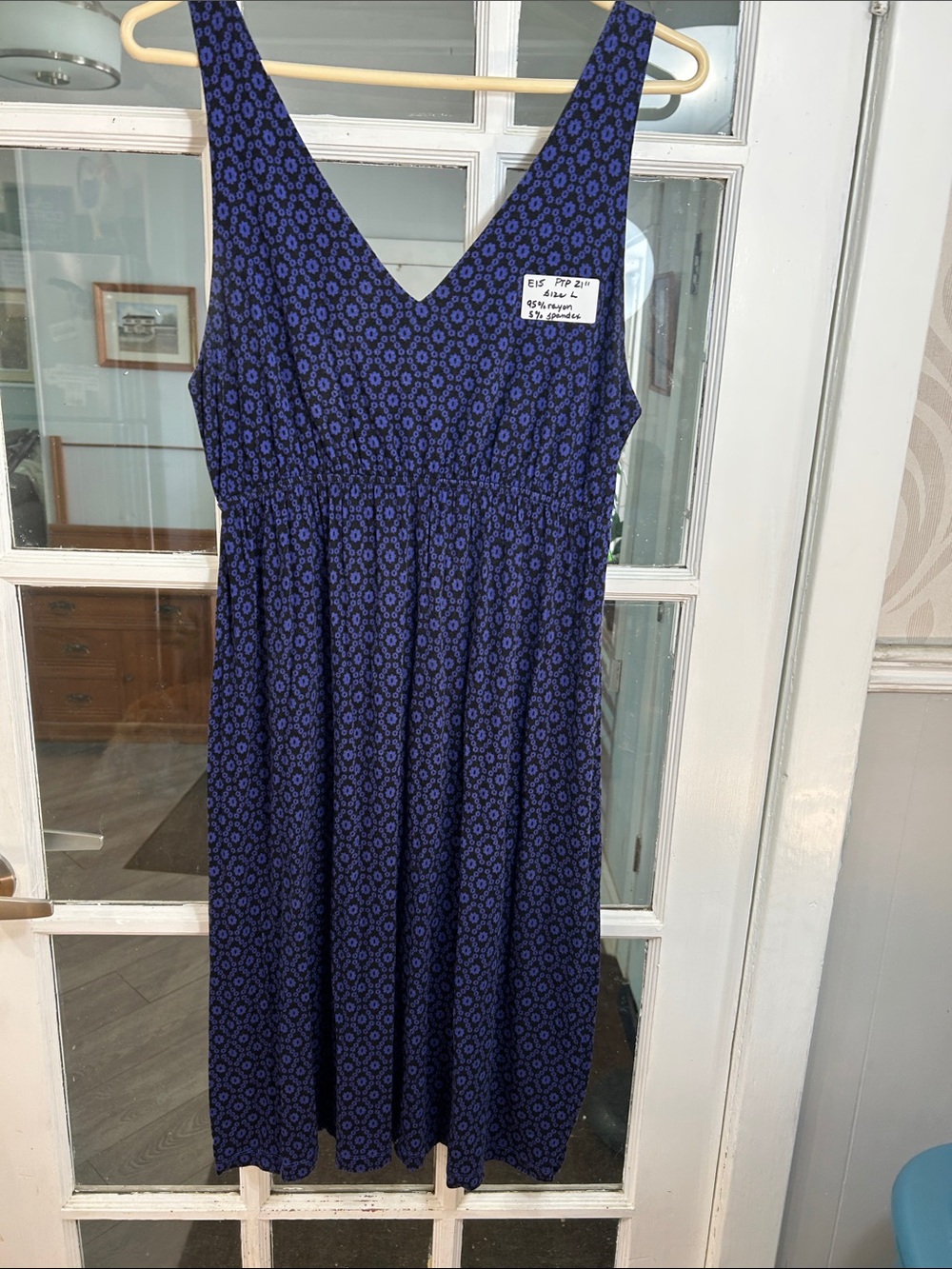 E15 Sleeveless V-Neck Blue Patterned Women’s Dress